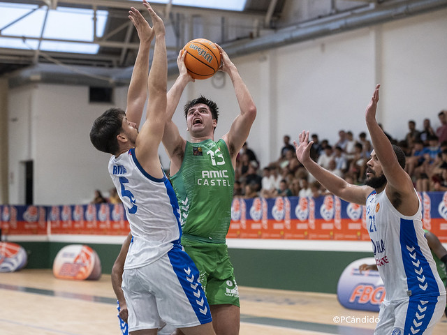 Álvaro Martínez, MVP del partido ante HLA Alicante