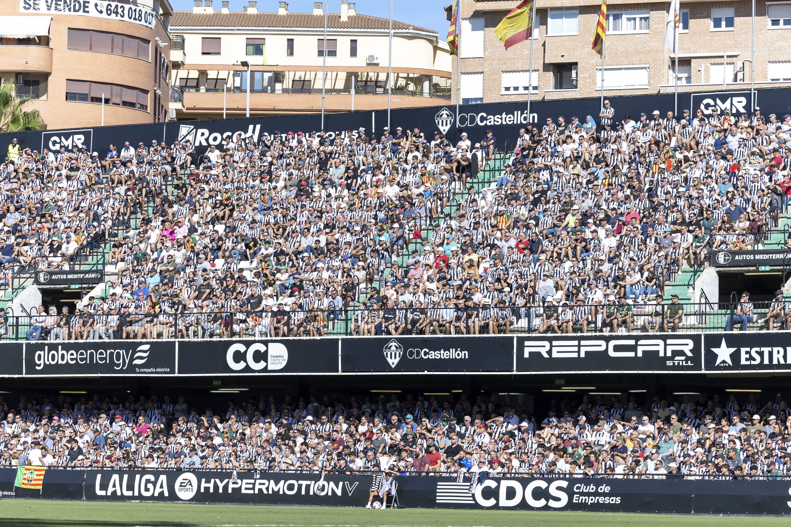 La afición del CD Castellón agota en un día las entradas y copará la grada visitante en el Nuevo Pepico Amat de Elda