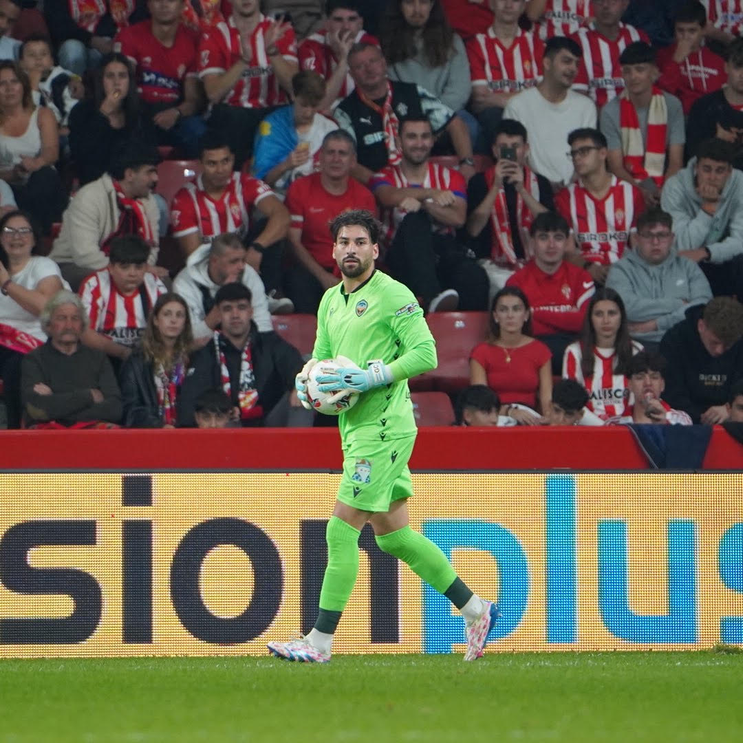 El Castellón cede en el Molinón ante el Sporting de Gijón (2-1)