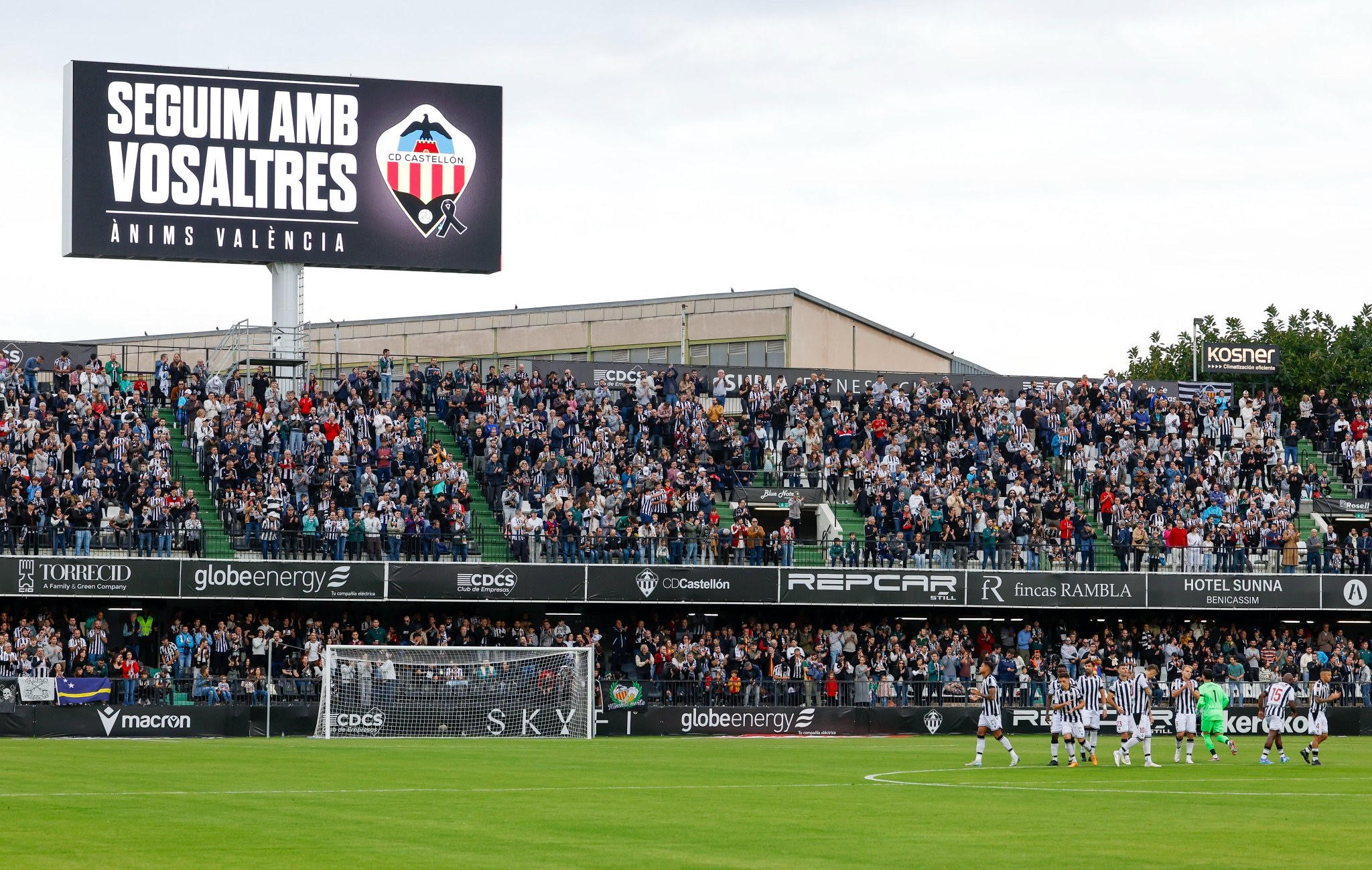 El Mirandés aprovecha los 'regalos' del CD Castellón (1-3)